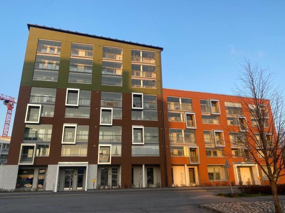 Modern Two Bedroom Apartment Near Helsinki Airport Vantaa Luaran gambar