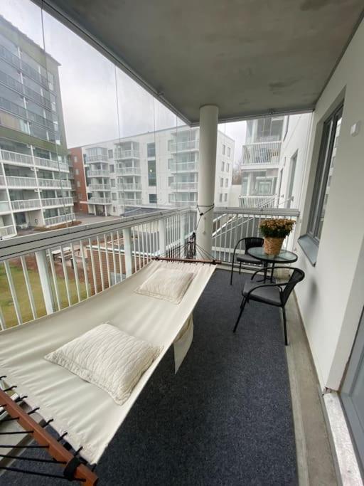 Modern Two Bedroom Apartment Near Helsinki Airport Vantaa Luaran gambar