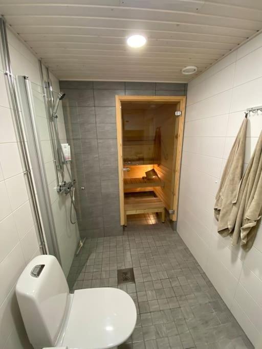 Modern Two Bedroom Apartment Near Helsinki Airport Vantaa Luaran gambar
